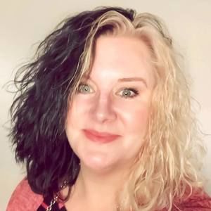 Meet your Posher, Elaine